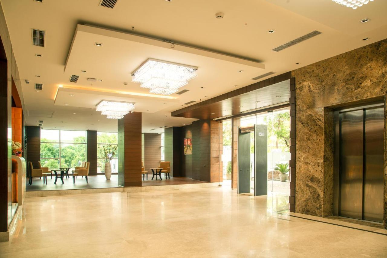 Lemon Tree Hotel, Noida Ngoại thất bức ảnh